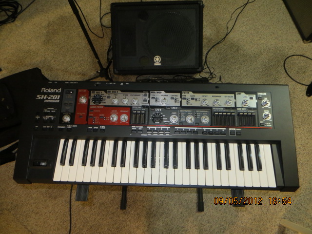 Roland SH201